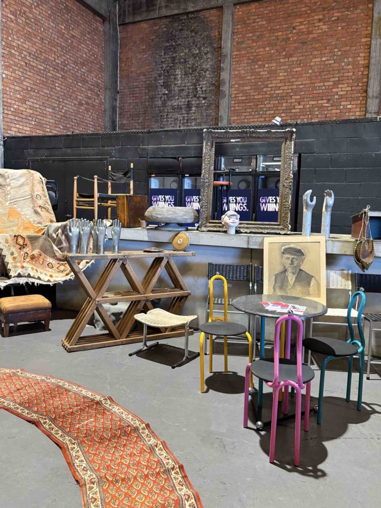 Vintage & antiques in Antwerp at the Goegekregen vintage & secondhand market 